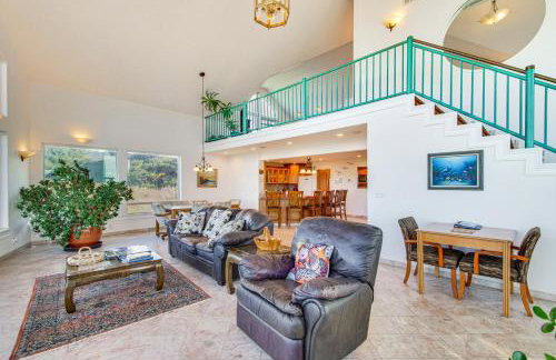 Oceanfront Castle with Hot Tub and Game Room - Foto 4