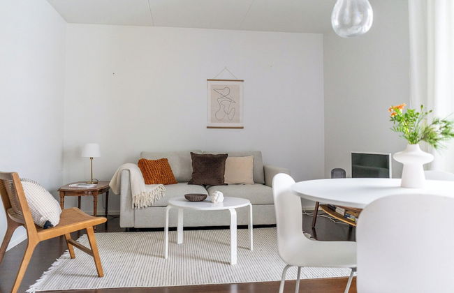 1br with Private Sauna and Balcony - Photo 9