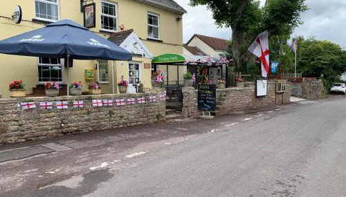 Comfy New Self Contained 1 Bed Flat - Modern! - Photo 3