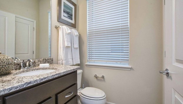 Windsor Island - 7 Bedrooms w/ Pool - 4403WI 7 Home by RedAwning - Foto 4, Habitación