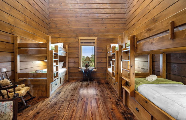 Private Ranch - Pool, Ping Pong, Yoga, Weddings, Games - Photo 10