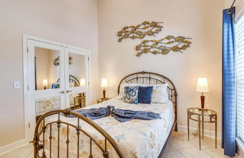 Walk to Beach Pool-View Condo in Galveston! - Foto 12