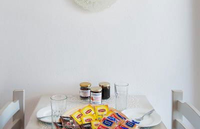 Helen's Minimal Studios & Apartments - Photo 42