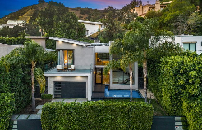 Coldwater Canyon - A Sophisticated & Elegant Estate - Foto 1