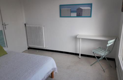 Maison lumineuse et spacieuse avec jardin arboré - Foto 23