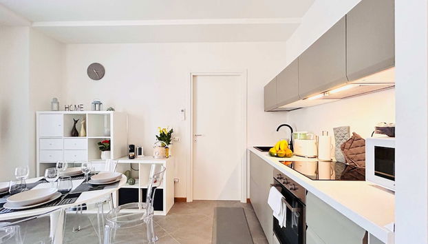 Moderno Bilocale con Terrazzo e Parcheggio - Foto 2, Habitación