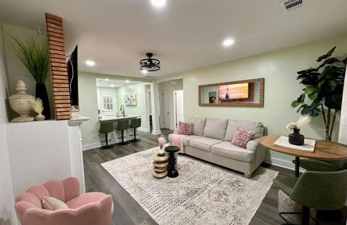 Stylish APT 1mile To Masters 2mi Medical Center - Foto 36