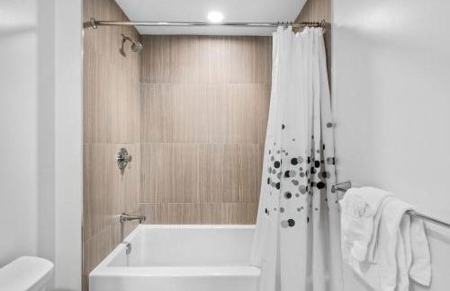 Global Luxury Suites at Reston Town Center - Foto 36