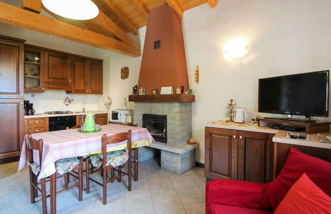 2 bedroom Apartment in Cremia with garden - Photo 5