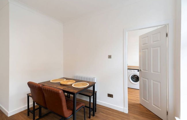 Bissets Bond - Converted Warehouse - Photo 16