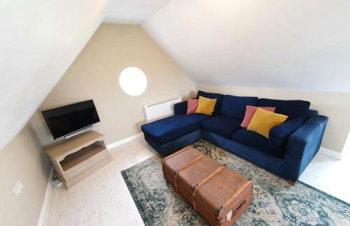 Beautiful 2 bedroom guest house with private pool in Lacock, Wiltshire - Foto 8