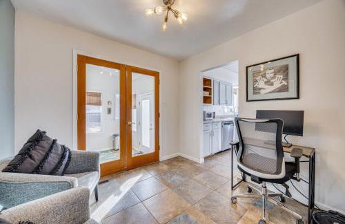 4 Mi to Riverwalk and CSU Pueblo! Home with Sunroom - Foto 14