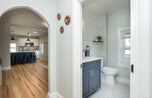 Jennifer's Modern & Comfy Broadway Walkable Stay - Foto 18