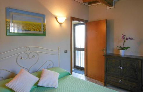 Awesome Home In Macchino With Kitchen - Foto 22