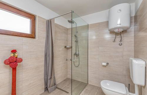 Villa Agatta with Private Pool - Foto 32