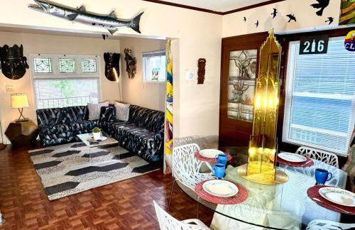 Sleep with a Lion!! 6 bedroom house, near downtown, Ohio city Tremont! - Foto 8