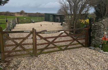 Cosy 2 BR cabin on coast private hot tub ' Driftwood ' - Photo 5