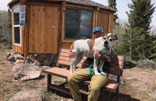 Red-tail Roundhouse at 22 West Cabins and Recreation - Foto 58