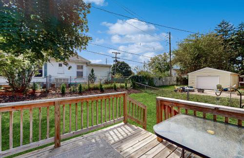 Work and Play! Home 1 Mi to Dtwn and Central Market - Photo 2