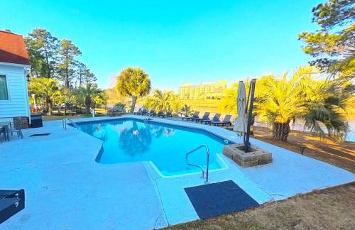 Paradise on Ocean Waterway Huge 5000 sq ft w Private Pool, Boat Dock, Grand Piano, Game Tables, BBQ, 1 acre Yard, Crib, Sleeps 34 - Foto 33