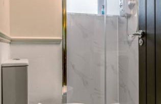 Kilted Quarter by The Wallace Monument - Photo 5