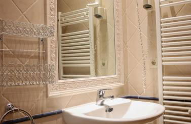 Las Bodegas De Claveria - Foto 57