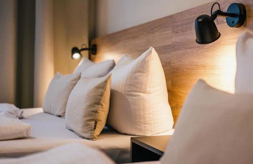 Renovated! 120qm Apartment 2 Bathrooms Balcony Up to 9 Guests - Foto 24