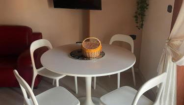 Vesux Apartments - Photo 4