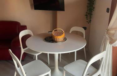 Vesux Apartments - Photo 4