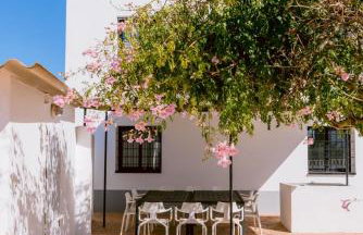 Villa Torres 10 minute walk from Playa den Bossa - Photo 7