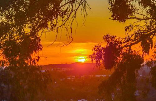 Large Pool Home on Two Acres with Views! - Foto 45