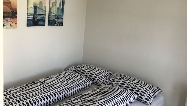 Steinaskjól Apartments - Strandgata - Foto 3, Habitación