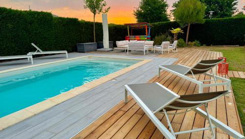 Arès, Villa Mapouchet, piscine - Foto 3, sunbed