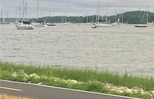 Bristol, RI The Ship of Dreams-Historical District - Foto 11