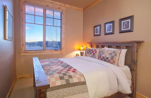 Palisades Lodge Suite 207 - Photo 8