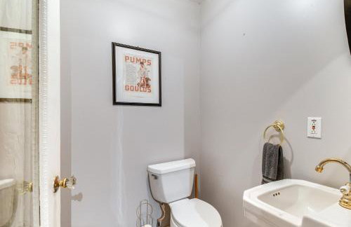 Lakefront Cayuga Retreat with Private Deck and Hot Tub - Foto 18