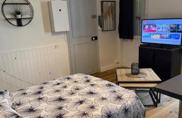 Laurema's BnB - Photo 5