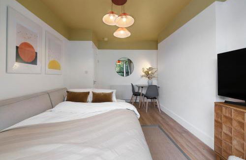 Peaceful Crouch Hill Flat by MoreThanStays - Foto 13