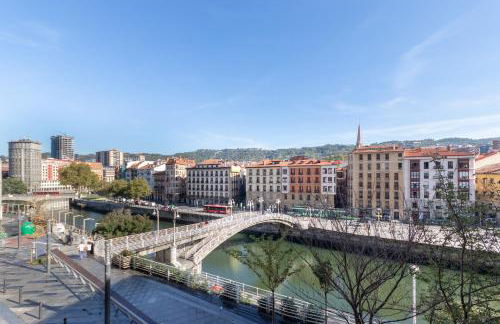 Confort y Diseño con Vistas al Casco Viejo - Foto 31