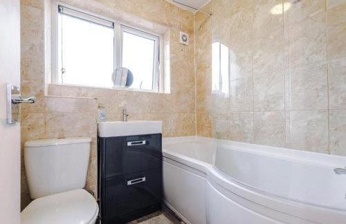 Middleton 4 Bed Free Parking Long stays - Foto 5