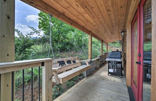 Luxe Log Cabin with Modern Finishes and Mtn Views - Foto 27