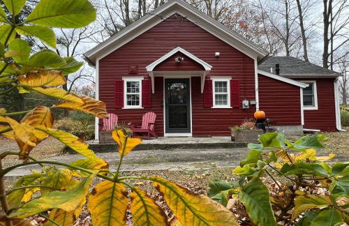 Schoolhouse No. 11 * Hudson Valley Upstate Getaway - Photo 3