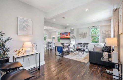 Walk to the stadium, downtown, West St - close to everything - Foto 6