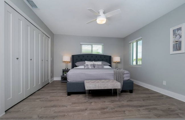 Villa Capri - Waterfront Retreat With Heated Pool - Foto 42