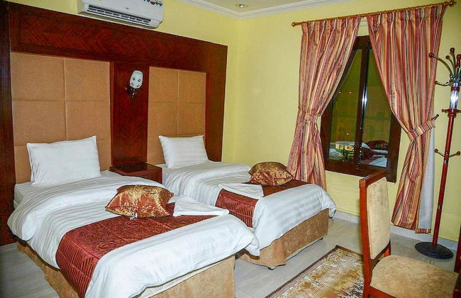 Al Ghubaishi Plaza - Photo 33