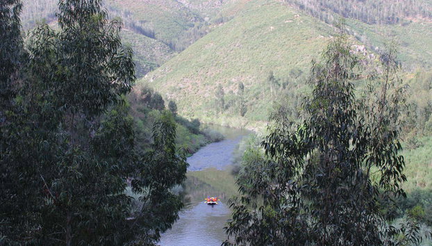Rafting en el río Paiva - Foto 5, Navegando por el río Paiva