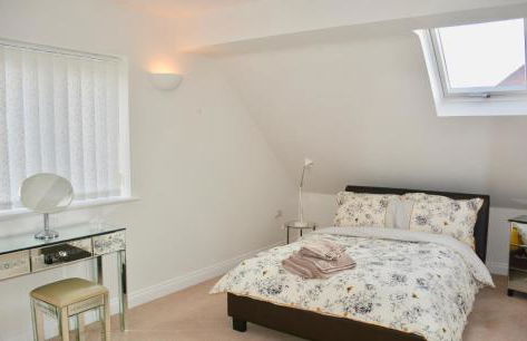 glastonbury town garden house - Photo 2