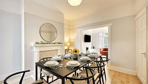 Balfour House - Air Host & Stay - Sleeps 8, free parking - Foto 2