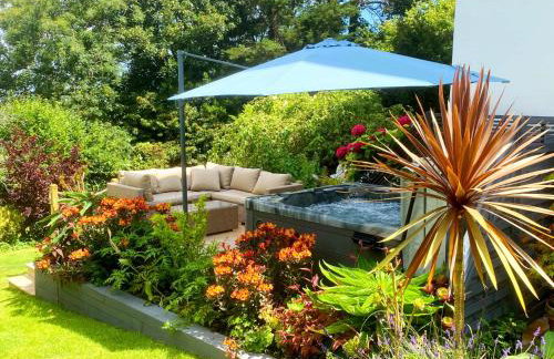 The Town House at Muntham- Luxury Holiday Home with Hot Tub - Photo 20