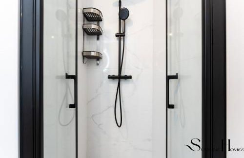 Beachside Retreat with Private Terrace - Foto 7